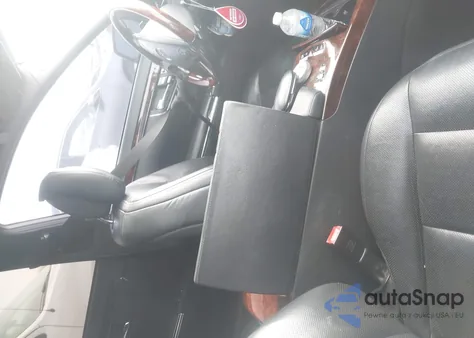 2013 Mercedes-Benz S 550 from USA, damaged, VIN WDDNG7DB1DA504164